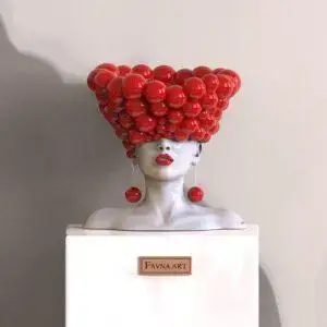 Scultura di donna "Pensieri" rossa e bianca. Favna Art