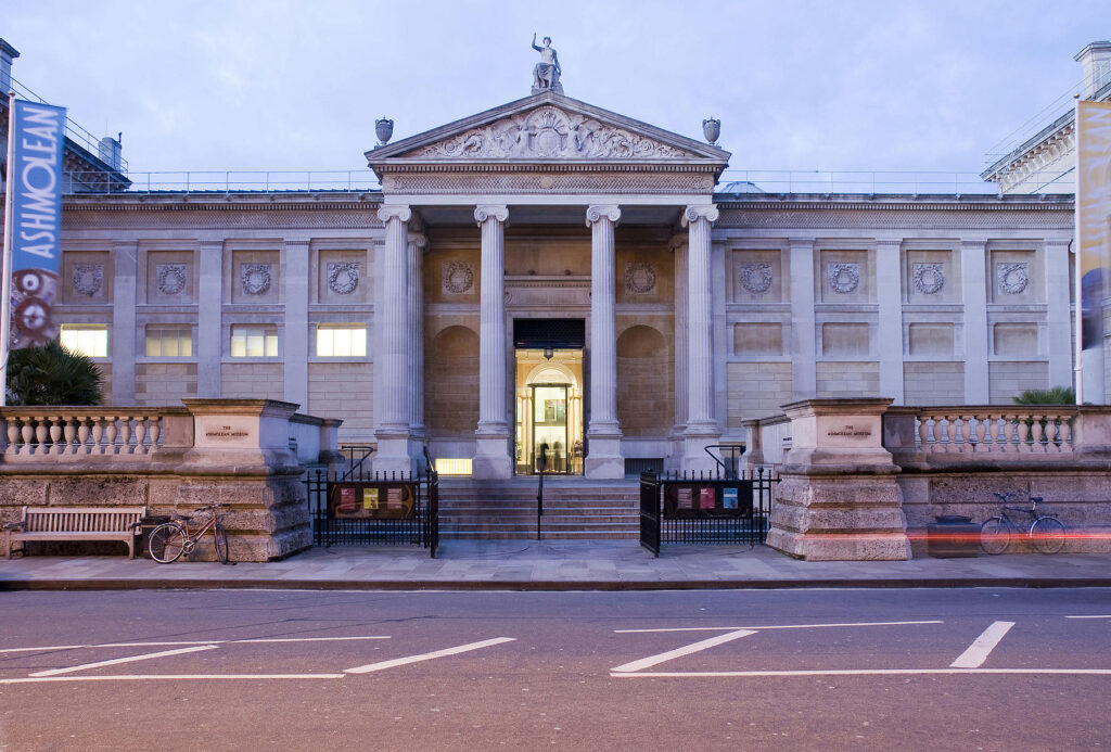 433-ashmolean-museum-mica-complete-05 - Artistinct - This is Art